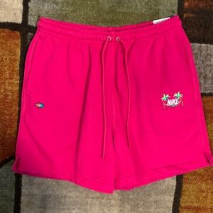 ⚡️Men’s pink Nike shorts! NWT